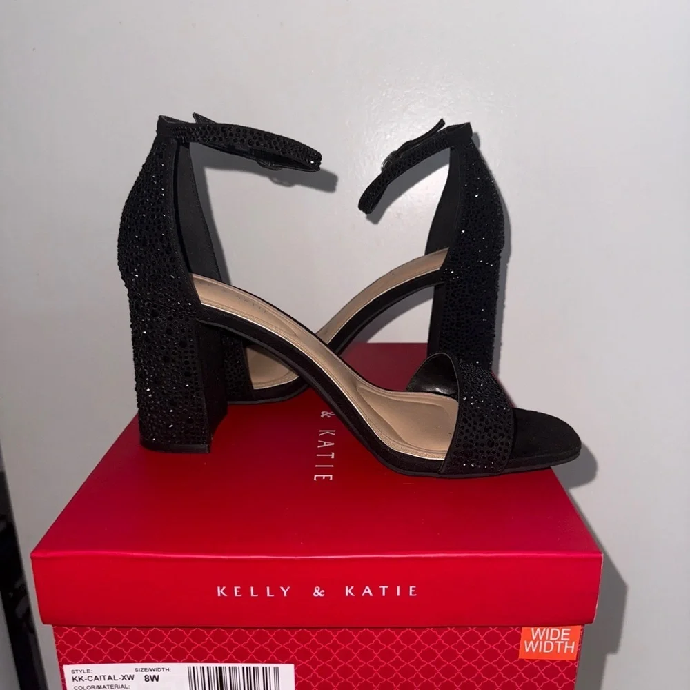 Kelly & Katie Black Wide Foot Friendly Heels with Sparkle